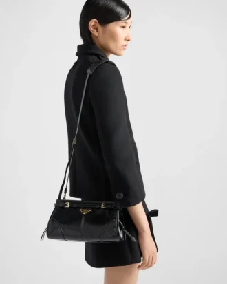 Μικρή δερμάτινη τσάντα ώμου Prada Bonnie