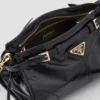 Μικρή δερμάτινη τσάντα ώμου Prada Bonnie Μικρή δερμάτινη τσάντα ώμου Prada Bonnie