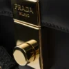Μικρή δερμάτινη τσάντα ώμου Prada Soft με διακοσμητικά στοιχεία Μικρή δερμάτινη τσάντα ώμου Prada Soft με διακοσμητικά στοιχεία