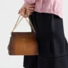 Μικρή δερμάτινη τσάντα Prada EnchaîNa Μικρή δερμάτινη τσάντα Prada EnchaîNa