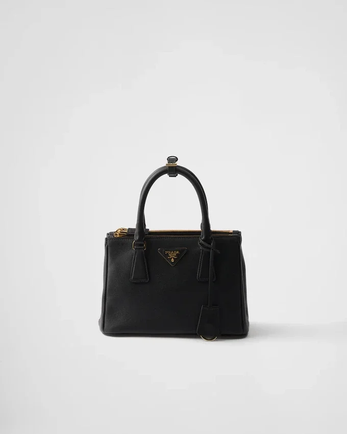 Μικρή δερμάτινη τσάντα Prada Galleria Μικρή δερμάτινη τσάντα Prada Galleria