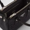 Μικρή σατινέ τσάντα Prada Galleria με κρύσταλλα Μικρή σατινέ τσάντα Prada Galleria με κρύσταλλα