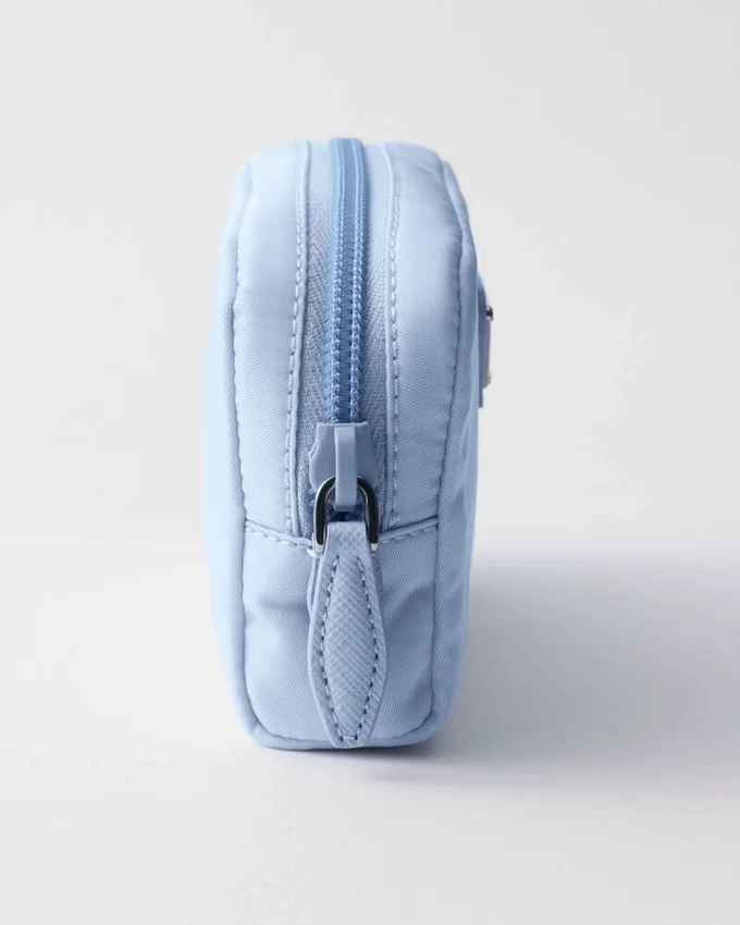 Μικρή θήκη από Re-Nylon Μικρή θήκη από Re-Nylon