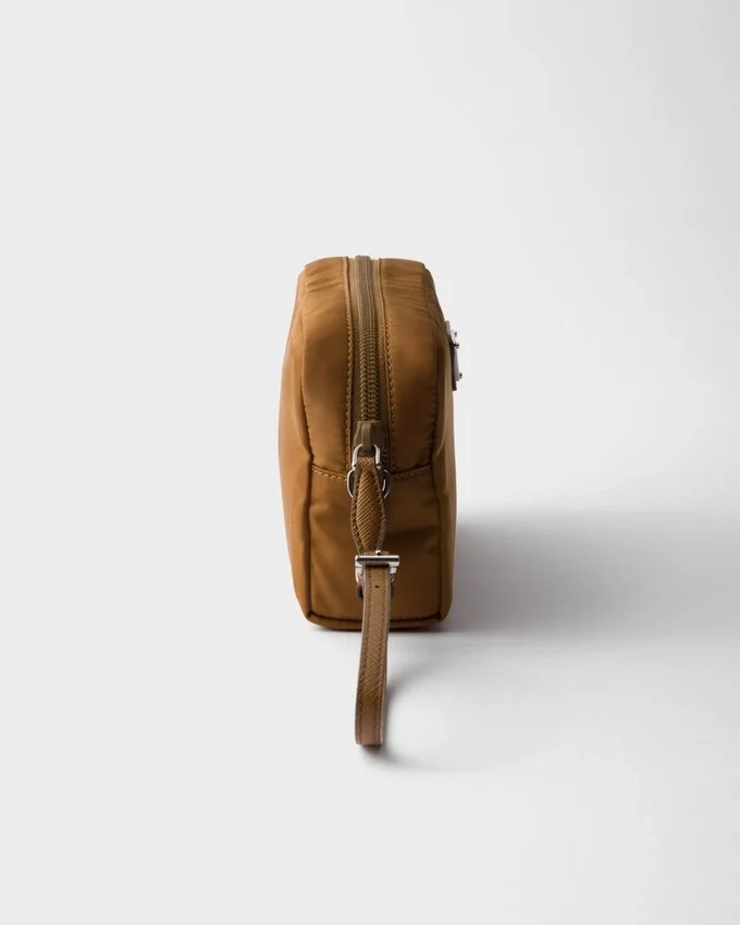 Μικρή θήκη Re-Nylon Μικρή θήκη Re-Nylon