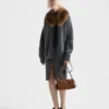Μικρή τσάντα ώμου Prada Bonnie από σουέτ Μικρή τσάντα ώμου Prada Bonnie από σουέτ