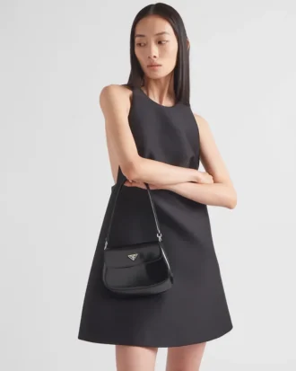 Μικρή τσάντα ώμου Prada Cleo από βουρτσισμένο δέρμα με πτερύγιο