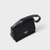 Μικρή τσάντα ώμου Prada Traveller με επένδυση από Re-Nylon Μικρή τσάντα ώμου Prada Traveller με επένδυση από Re-Nylon