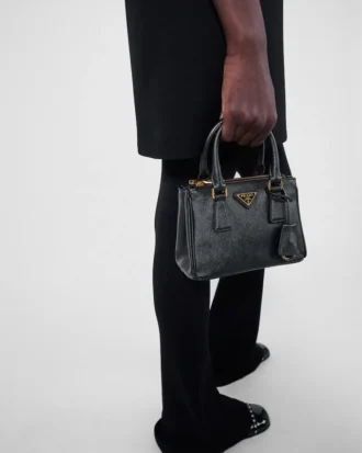 Μικρή τσάντα Prada Galleria από δέρμα Saffiano Μικρή τσάντα Prada Galleria από δέρμα Saffiano