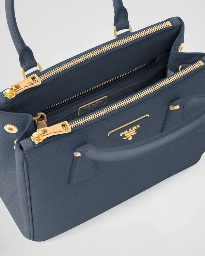 Μικρή τσάντα Prada Galleria από δέρμα Saffiano Μικρή τσάντα Prada Galleria από δέρμα Saffiano