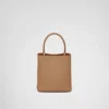 Μικρή τσάντα Prada Panier από δέρμα Saffiano Μικρή τσάντα Prada Panier από δέρμα Saffiano