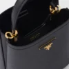 Μικρή τσάντα Prada Panier από δέρμα Saffiano Μικρή τσάντα Prada Panier από δέρμα Saffiano