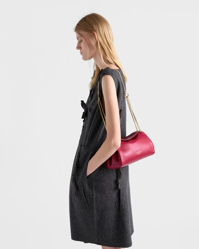 Μικρή τσάντα Prada Tumulte από δέρμα Nappa Μικρή τσάντα Prada Tumulte από δέρμα Nappa