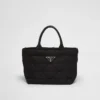 Μικρή τσάντα tote με επένδυση από Re-Nylon Μικρή τσάντα tote με επένδυση από Re-Nylon