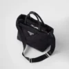 Μικρή τσάντα tote με επένδυση από Re-Nylon Μικρή τσάντα tote με επένδυση από Re-Nylon
