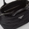 Μικρή τσάντα tote με επένδυση από Re-Nylon Μικρή τσάντα tote με επένδυση από Re-Nylon