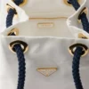 Μικρή τσάντα τύπου bucket Prada Mariner από Re-Nylon Μικρή τσάντα τύπου bucket Prada Mariner από Re-Nylon