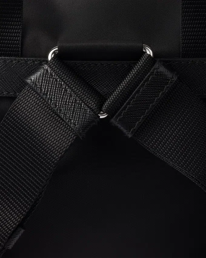 Μικρό σακίδιο Re-Nylon Μικρό σακίδιο Re-Nylon