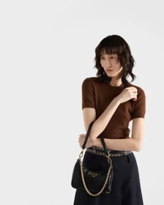 Μίνι δερμάτινη τσάντα Prada Re-Edition Μίνι δερμάτινη τσάντα Prada Re-Edition