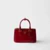Μίνι τσάντα Prada Galleria από δέρμα Saffiano με γυαλιστερή επιφάνεια Μίνι τσάντα Prada Galleria από δέρμα Saffiano με γυαλιστερή επιφάνεια
