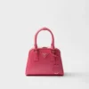 Μίνι τσάντα Prada Pyramid από δέρμα Saffiano Μίνι τσάντα Prada Pyramid από δέρμα Saffiano