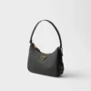 Μίνι τσάντα Prada Re-Edition 2005 από δέρμα Saffiano Μίνι τσάντα Prada Re-Edition 2005 από δέρμα Saffiano
