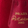 Μίνι τσάντα Prada Re-Edition 2005 από σουέτ