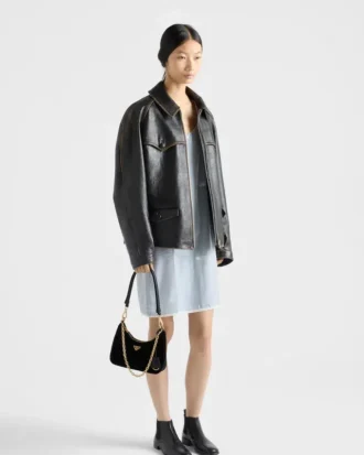 Μίνι τσάντα Prada Re-Edition από βελούδο Μίνι τσάντα Prada Re-Edition από βελούδο