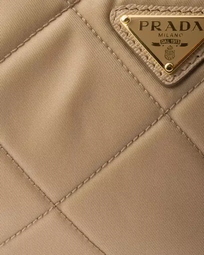 Μίνι τσάντα Prada Re-Edition Quilted Re-Nylon Μίνι τσάντα Prada Re-Edition Quilted Re-Nylon