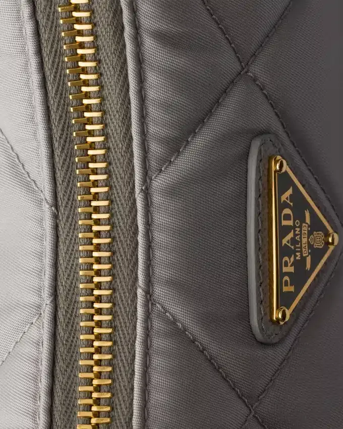 Μίνι τσάντα Prada Re-Edition Quilted Re-Nylon Μίνι τσάντα Prada Re-Edition Quilted Re-Nylon