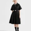 Μίντι φόρεμα με κοντά μανίκια από Re-Nylon Μίντι φόρεμα με κοντά μανίκια από Re-Nylon