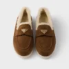 Μοκασίνια από σουέτ και shearling Μοκασίνια από σουέτ και shearling