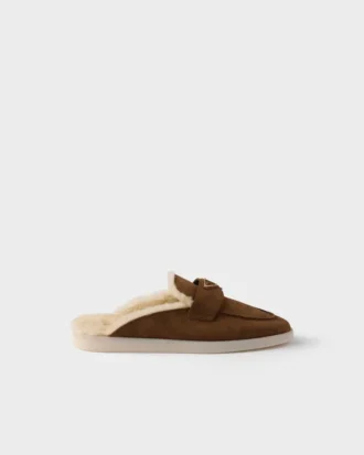 Μούλες από σουέτ και shearling