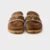 Μούλες από σουέτ και shearling Μούλες από σουέτ και shearling