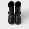 Μποτάκια από δέρμα και shearling Μποτάκια από δέρμα και shearling