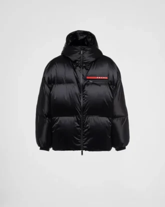 Oversized τεχνικό μπουφάν από Re-Nylon