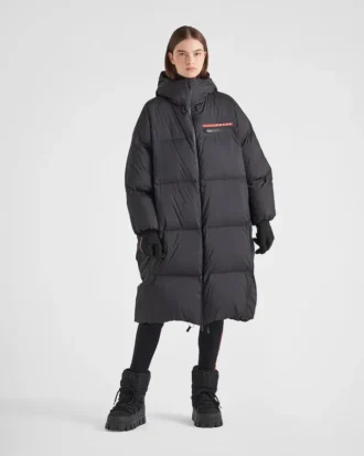 Oversized τεχνικό παλτό από Re-Nylon με πούπουλα