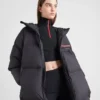 Oversized τεχνικό παλτό από Re-Nylon με πούπουλα Oversized τεχνικό παλτό από Re-Nylon με πούπουλα