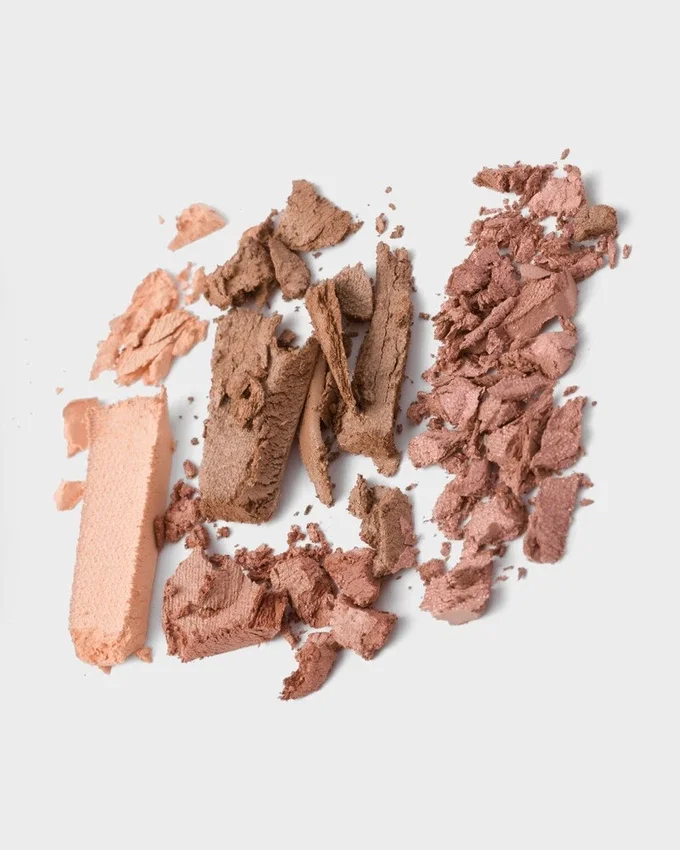 Παλέτα ματιών Prada Dimensions Holo Nude – 07 – Peony Παλέτα ματιών Prada Dimensions Holo Nude – 07 – Peony