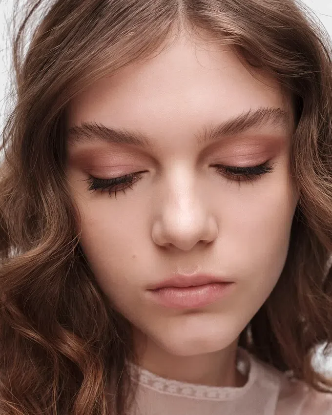 Παλέτα ματιών Prada Dimensions Holo Nude – 07 – Peony Παλέτα ματιών Prada Dimensions Holo Nude – 07 – Peony