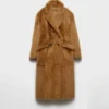 Παλτό με διπλό κούμπωμα από shearling Παλτό με διπλό κούμπωμα από shearling