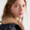 Πλεκτό πουλόβερ από κασμίρ με ραβδώσεις Πλεκτό πουλόβερ από κασμίρ με ραβδώσεις