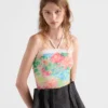Πλεκτό βαμβακερό τοπ με ραβδώσεις και floral print