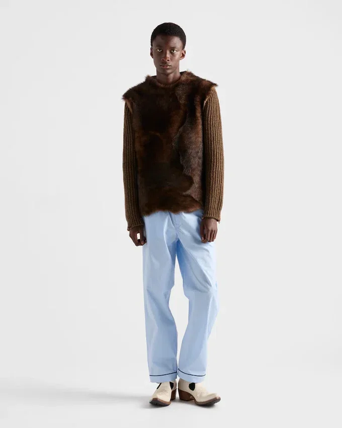 Πουλόβερ από μαλλί και shearling Πουλόβερ από μαλλί και shearling