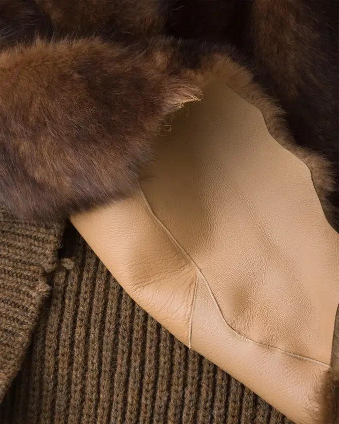 Πουλόβερ από μαλλί και shearling Πουλόβερ από μαλλί και shearling