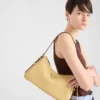 Prada Aimae Μεσαίου Μεγέθους Δερμάτινη Τσάντα Ώμου