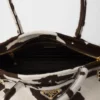 Prada Bonnie Μεσαίου μεγέθους τσάντα από δέρμα με τύπωμα Prada Bonnie Μεσαίου μεγέθους τσάντα από δέρμα με τύπωμα