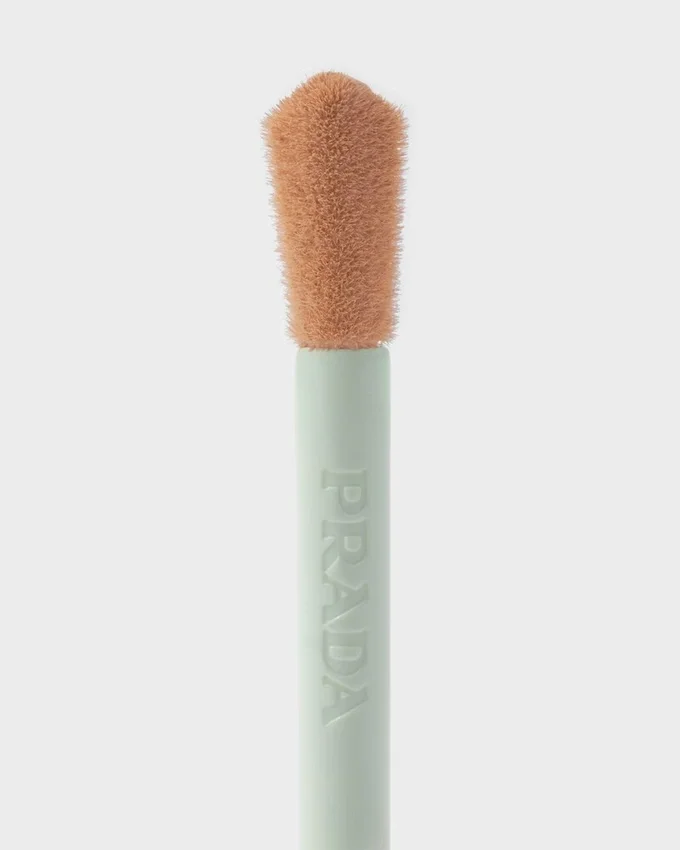 Prada Conceal Prada Conceal