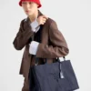 Prada Jardiniare Εξαιρετικά μεγάλη τσάντα από βαμβακερό καμβά Prada Jardiniare Εξαιρετικά μεγάλη τσάντα από βαμβακερό καμβά
