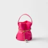 Prada Petit Sac Noir Μίνι τσάντα τύπου μπουκέτο από Re-Nylon και δέρμα Nappa Prada Petit Sac Noir Μίνι τσάντα τύπου μπουκέτο από Re-Nylon και δέρμα Nappa