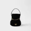 Prada Petit Sac Noir Μίνι τσάντα τύπου μπουκέτο από βελούδο και δέρμα Nappa Prada Petit Sac Noir Μίνι τσάντα τύπου μπουκέτο από βελούδο και δέρμα Nappa